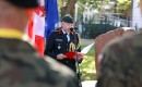 16.10   pomnik przy ambasadzie kanady