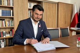 Ograniczanie biurokracji i zwiększenie skali pomocy, świadczonej przez Urząd